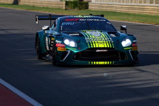 #21 - Comtoyou Racing - Jamie DAY - Kobe PAUWELS - Aston Martin Vantage AMR GT3 EVO