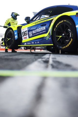 #96 - Rutronik Racing - Patric NIEDERHAUSER - Sven MULLER - Porsche 911 GT3 R (992)
