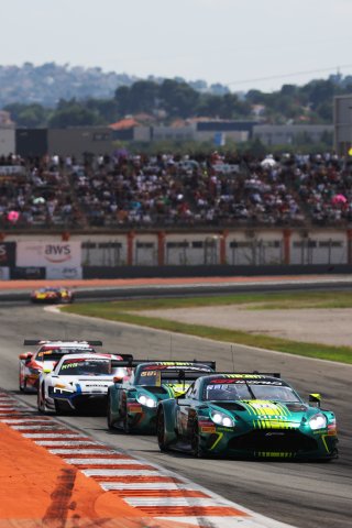 #11 - Comtoyou Racing - Jessica HAWKINS - Rodrigo ALMEIDA - Aston Martin Vantage 