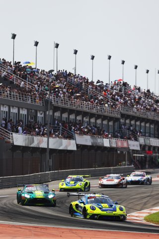 #96 - Rutronik Racing - Patric NIEDERHAUSER - Sven MULLER - Porsche 911 GT3 R (992)