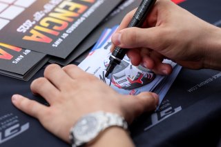 Pit walk and autograph session