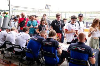 Pit walk and autograph session