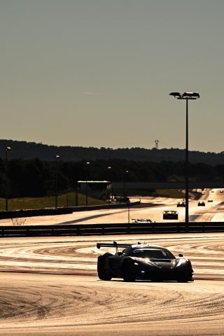#23 - Team RJN - Horatio FITZ-SIMON/Maxwell LYNN/Ben D&Ouml;RR - McLaren 720S GT3 EVO
