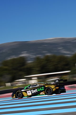 #111 - CSA Racing - Arthur ROUGIER/Simon GACHET/James KELL - McLaren 720S GT3 EVO