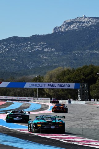 #44 - Greystone GT - Jayden KELLY/Josh RATTICAN/Tommy PINTOS - McLaren 720S GT3 EVO