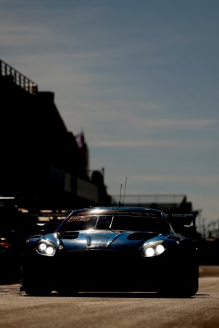 #56 - Ecurie Ecosse Blackthorn - Giacomo PETROBELLI/Tom WOOD/Jonathan ADAM - Aston Martin Vantage AMR GT3 EVO