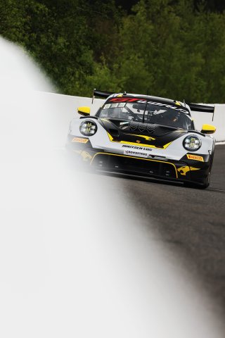 #10 - Boutsen VDS - Gilles MAGNUS - Robin KNUTSSON - Alessandro GHIRETTI - Porsche 911 GT3 R EVO
