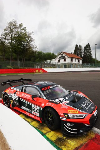 #84 - Eastalent Racing - Christopher HAASE - Simon REICHER - Markus WINKELHOCK - Audi R8 LMS GT3 EVO II
