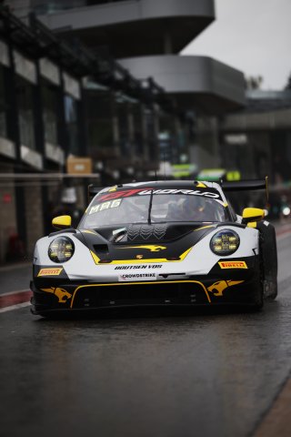 #10 - Boutsen VDS - Gilles MAGNUS - Robin KNUTSSON - Alessandro GHIRETTI - Porsche 911 GT3 R EVO