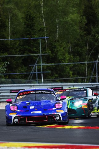 #97 - Rutronik Racing - Michelle GATTING - Antares AU - Martin RUMP - Sven MULLER - Porsche 911 GT3 R EVO