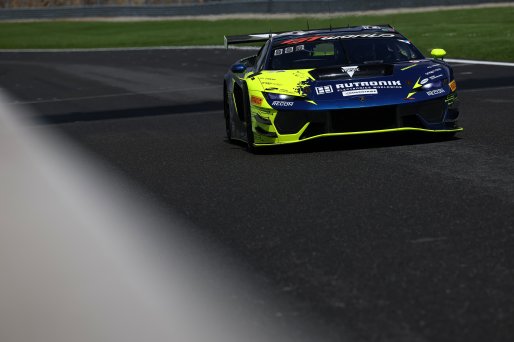 #96 - Rutronik Racing - Luca ENGSTLER - Marco MAPELLI - Patric NIEDERHAUSER - Lamborghini Temerario GT3 | SRO / JEP