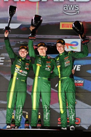 #21 - Comtoyou Racing - Oliver SODERSTROM - Kobe PAUWELS - Sebastien BAUD - Aston Martin Vantage AMR GT3 EVO