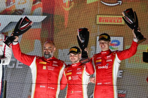 #991 - Paradine Competition - Darren LEUNG - James KELLETT - Dries VANTHOOR - BMW M4 GT3 EVO | SRO / JEP