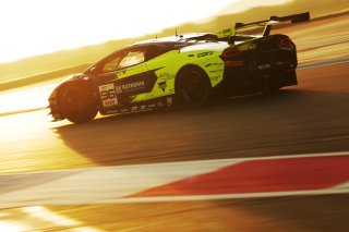 #96 - Rutronik Racing - Patric NIEDERHAUSER - Luca ENGSTLER - Marco MAPELLI - Lamborghini Temerario GT3