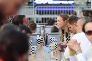 Fanzone and sunset party