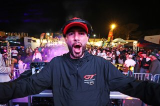 Fanzone and Sunset Party
