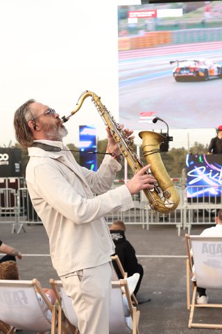 Fanzone and sunset party