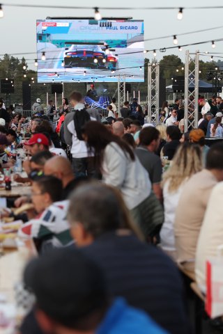 Fanzone and sunset party