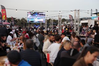Fanzone and sunset party