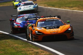 #5 - Optimum Motorsport - Mikey PORTER/Guilherme OLIVEIRA - McLaren 720S GT3 EVO