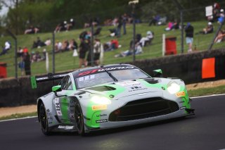 #35 - Walkenhorst Motorsport - Maxime ROBIN/Gaspard SIMON - Aston Martin Vantage AMR GT3 EVO