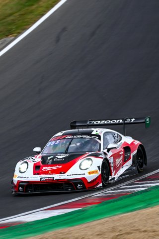 #914 - Razoon - more than racing - Simon BIRCH/Magnus GUSTAVEN - Porsche 911 GT3 R EVO