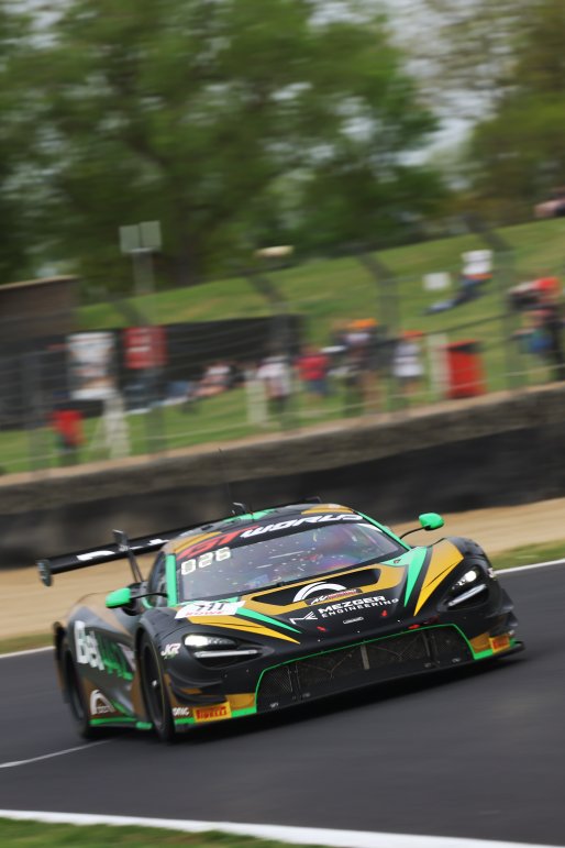 #111 - CSA Racing - Arthur ROUGIER/James KELL - McLaren 720S GT3 EVO | SRO / JEP