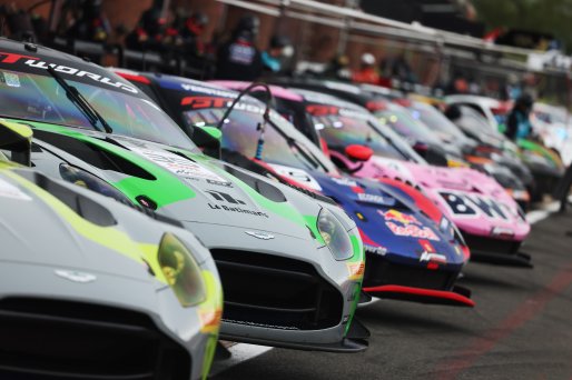 #35 - Walkenhorst Motorsport - Maxime ROBIN/Gaspard SIMON - Aston Martin Vantage AMR GT3 EVO | SRO / JEP