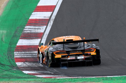 #5 - Optimum Motorsport - Mikey PORTER/Guilherme OLIVEIRA - McLaren 720S GT3 EVO | SRO / JEP