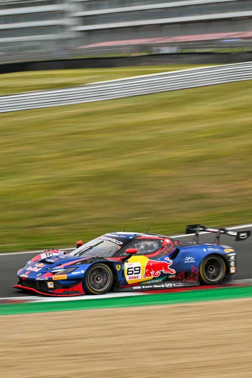 #69 - Emil Frey Racing - Thierry VERMEULEN/Ben GREEN - Ferrari 296 GT3 EVO | SRO / JEP