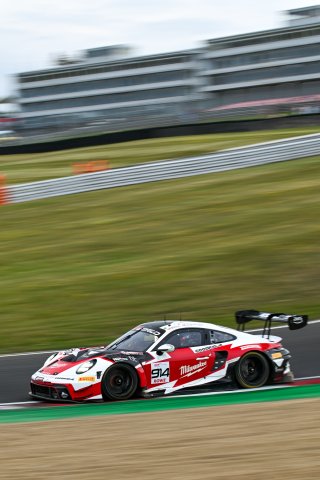 #914 - Razoon - more than racing - Simon BIRCH/Magnus GUSTAVEN - Porsche 911 GT3 R EVO