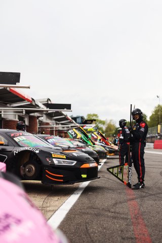 #99 - Tresor Attempto Racing - Alex AKA/Dylan PEREIRA - Audi R8 LMS GT3 EVO II