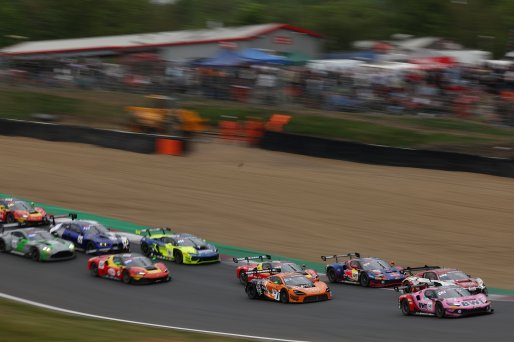 #5 - Optimum Motorsport - Mikey PORTER/Guilherme OLIVEIRA - McLaren 720S GT3 EVO | SRO / JEP