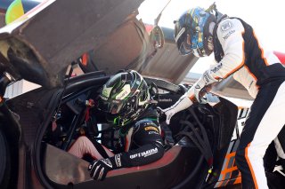 #5 - Optimum Motorsport - Mikey PORTER/Guilherme OLIVEIRA - McLaren 720S GT3 EVO