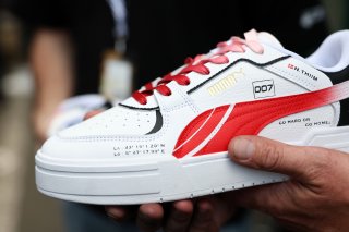 #7 - Comtoyou Racing - Nicki THIIM - Aston Martin Vantage AMR GT3 EVO recieves his customised shoes for fastest lap at Paul Ricard
