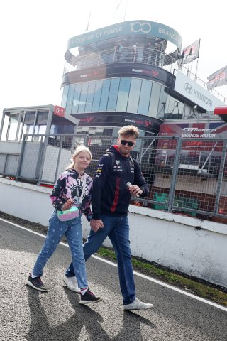 Fans at the Pit Walk & Autograph Session at Brands Hatch