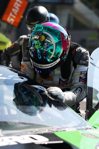 #35 - Walkenhorst Motorsport - Gaspard SIMON - Ethan ISCHER - Mateo VILLAGOMEZ - Aston Martin Vantage AMR GT3 EVO
