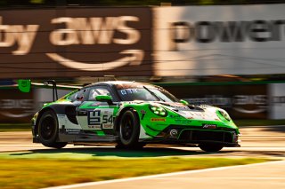 #54 - Dinamic GT - Tanart SATHIENTHIRAKUL - Francesco SIMONAZZI - Angus WHITESIDE - Porsche 911 GT3 R EVO