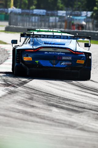 #56 - Ecurie Ecosse Blackthorn - Jonathan ADAM - Lorcan HANAFIN - Giacomo PETROBELLI - Aston Martin Vantage AMR GT3 EVO