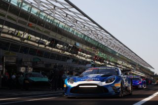 #56 - Ecurie Ecosse Blackthorn - Jonathan ADAM - Lorcan HANAFIN - Giacomo PETROBELLI - Aston Martin Vantage AMR GT3 EVO