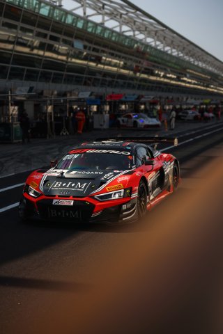 #84 - Eastalent Racing - Christopher HAASE - Simon REICHER - Markus WINKELHOCK - Audi R8 LMS GT3 EVO II