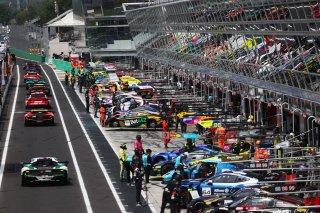 GT World Challenge Europe Pits