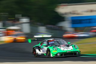 #54 - Dinamic GT - Tanart SATHIENTHIRAKUL - Francesco SIMONAZZI - Angus WHITESIDE - Porsche 911 GT3 R EVO
