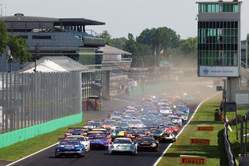 #64 - HRT Ford Racing - Arjun MAINI - Fabio SCHERER - Thomas DROUET - Ford Mustang GT3 EVO | SRO / JEP