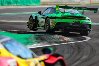 #54 - Dinamic GT - Tanart SATHIENTHIRAKUL - Francesco SIMONAZZI - Angus WHITESIDE - Porsche 911 GT3 R EVO