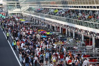 Pitwalk and autograph session