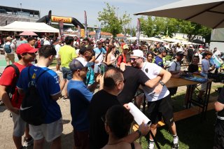 Fans at the Monza fanzone driver Meet & Greet