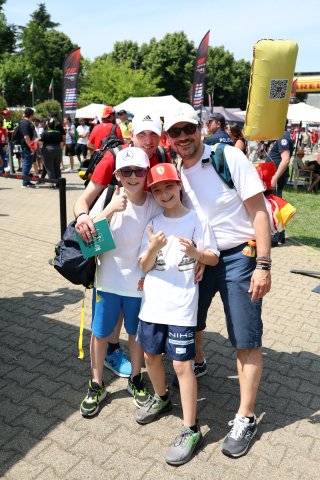 Fans at the Monza fanzone driver Meet & Greet