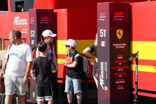 Fans in the Monza Paddock
