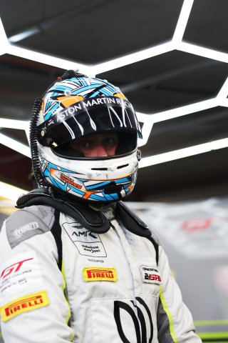#34 - natural elements by Walkenhorst Motorsport - Henrique CHAVES - Aston Martin Vantage AMR GT3 EVO